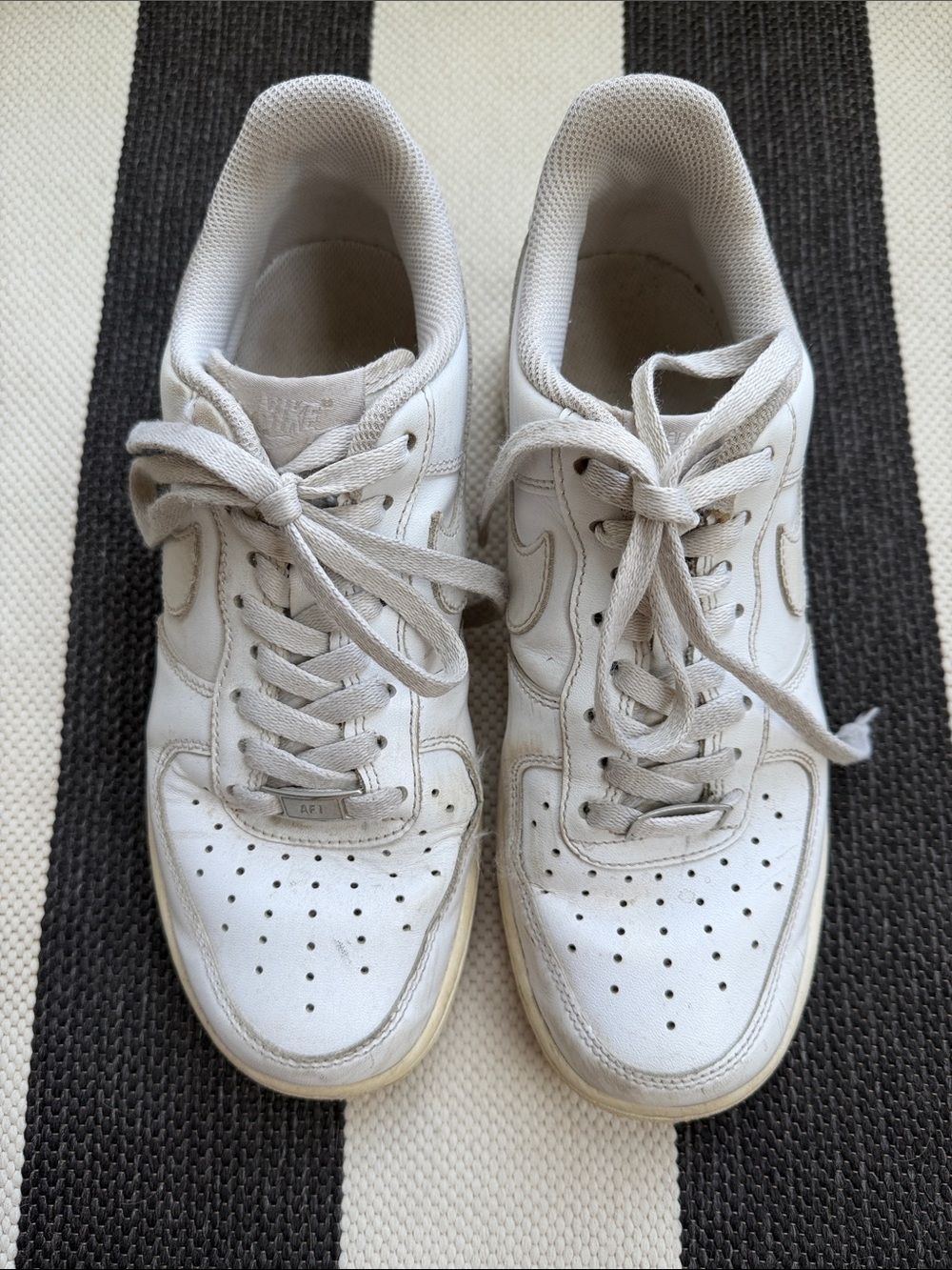 Nike Women's White Leather Low-Top Sneakers